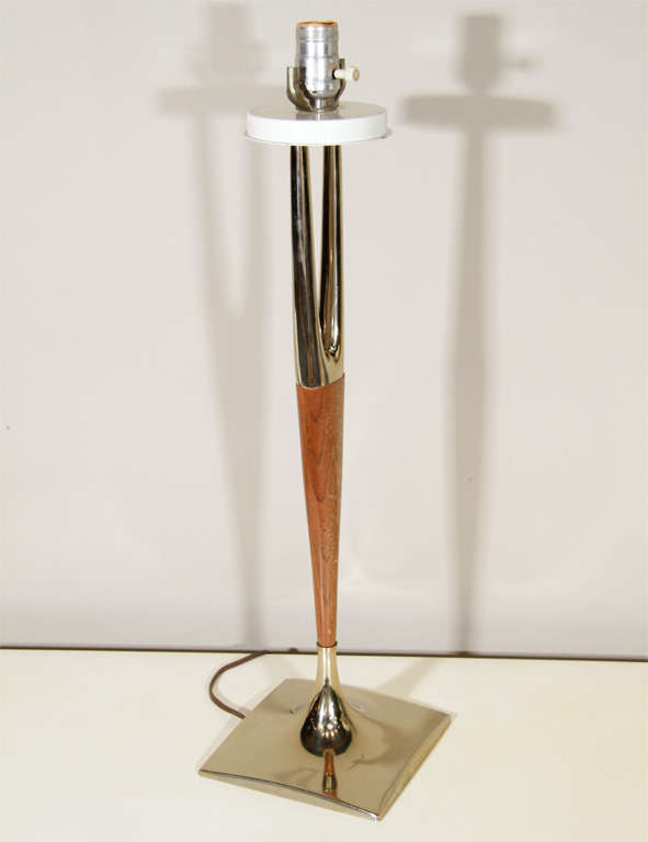 Wishbone Table Lamp by Laurel In Excellent Condition In New York, NY
